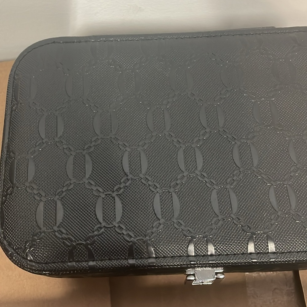 New Luxe faux leather luxury pink velvet interior compact jewelry box organizer - Picture 3 of 5